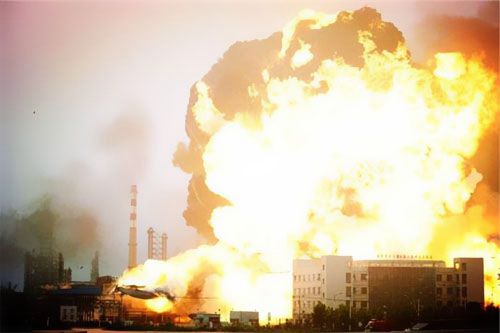 珠江電纜快訊－包頭一小區(qū)電纜屢次爆炸沒(méi)人管！